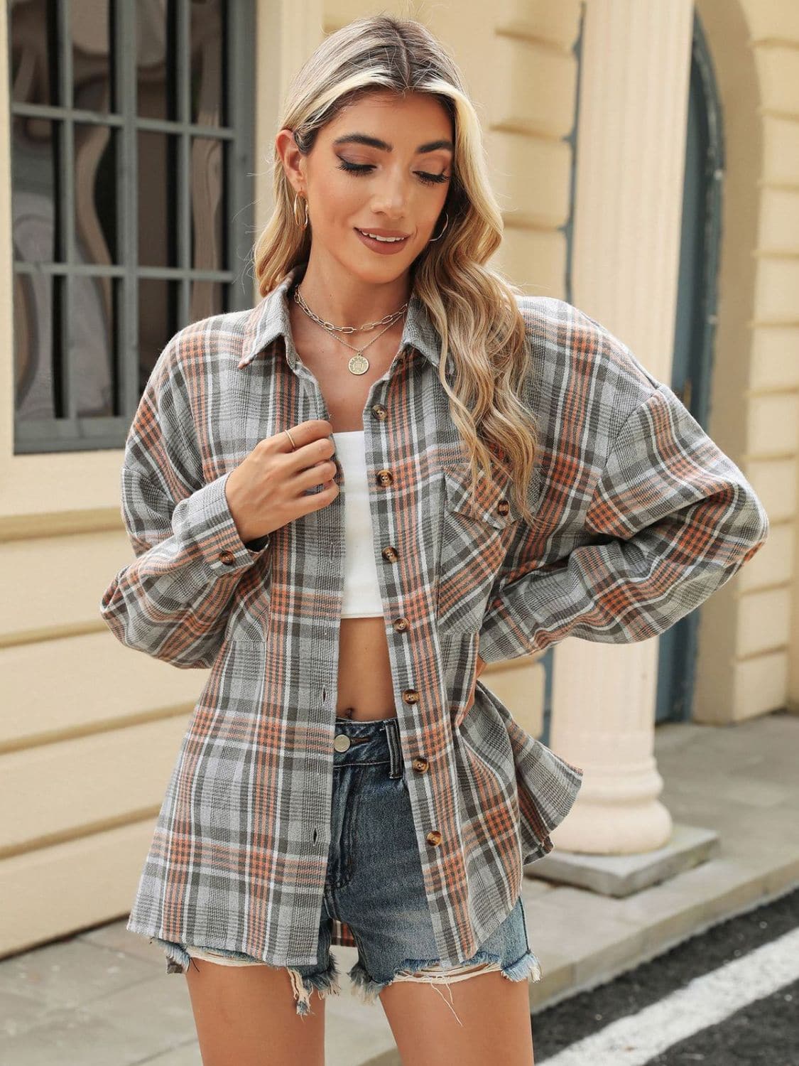 Plaid collared long sleeve shirt