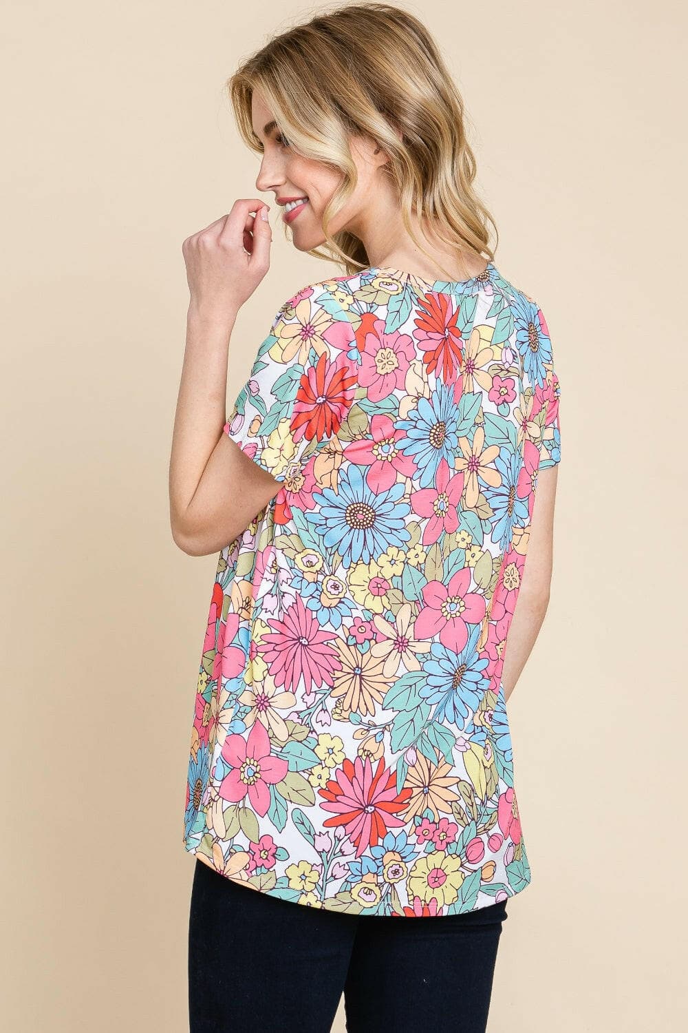 BOMBOM Floral Short Sleeve T-Shirt.