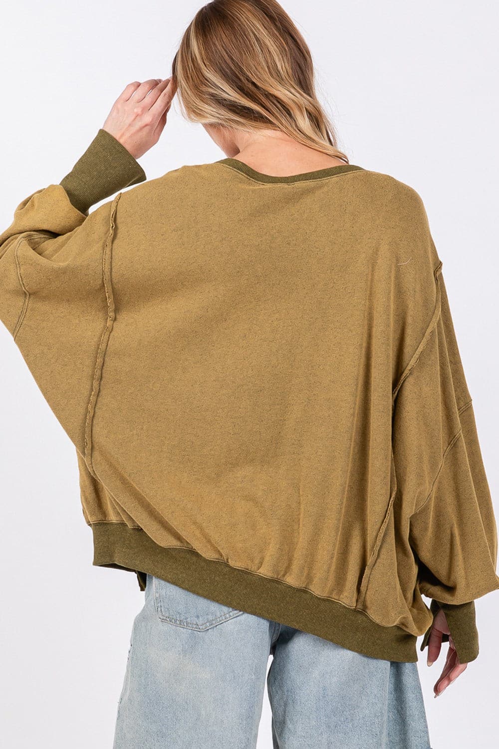 SAGE + FIG – Übergroßes Sweatshirt mit seitlichem Schlitz und Mineralwaschung