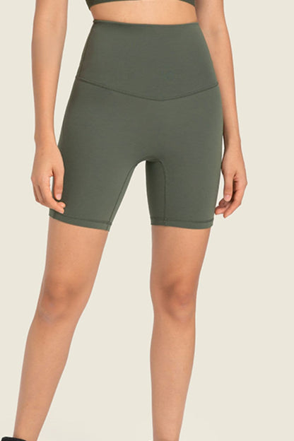 Seamless High-Rise Wide Waistband Biker Shorts.