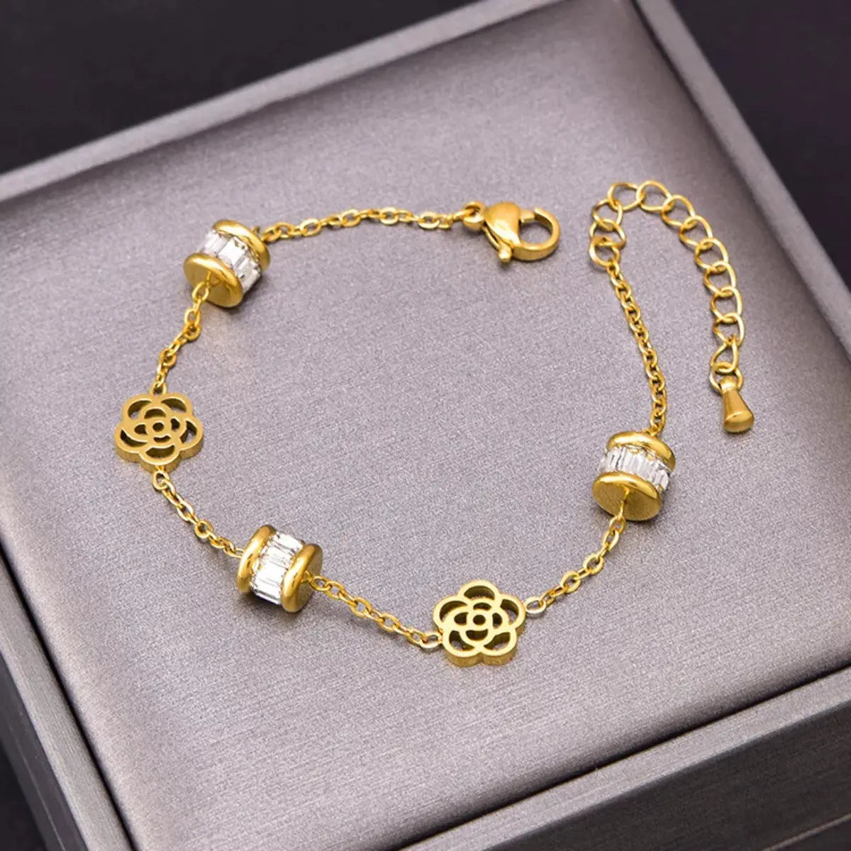18K Gold-Plated Flower Bracelet Simply Love