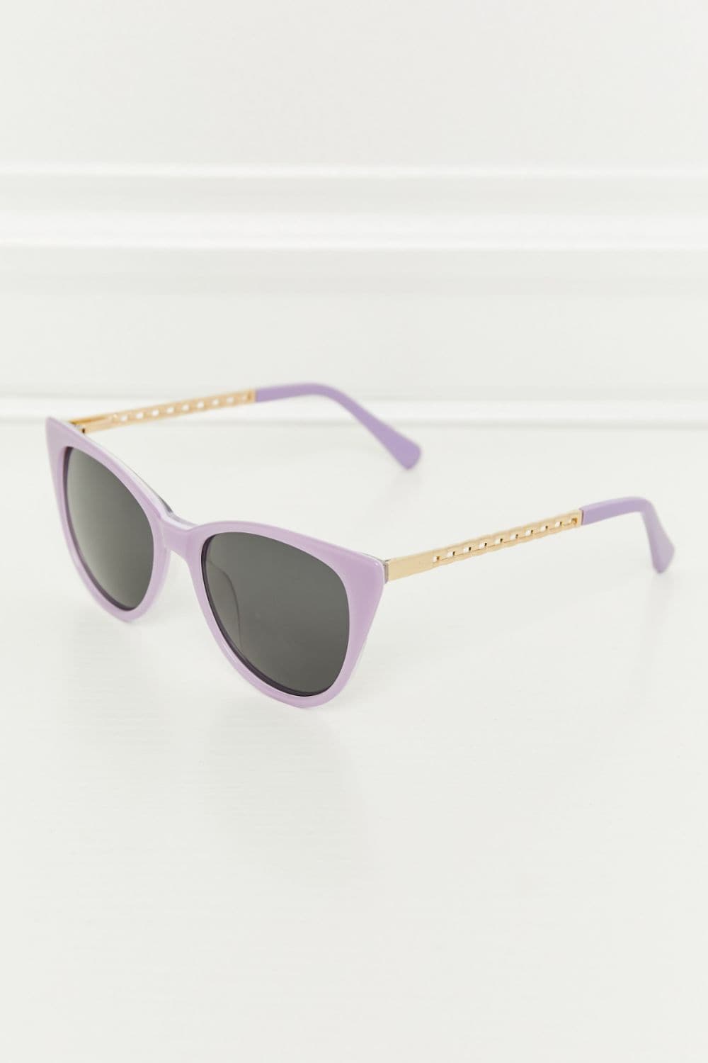 Cat-Eye Acetate Frame Sunglasses.