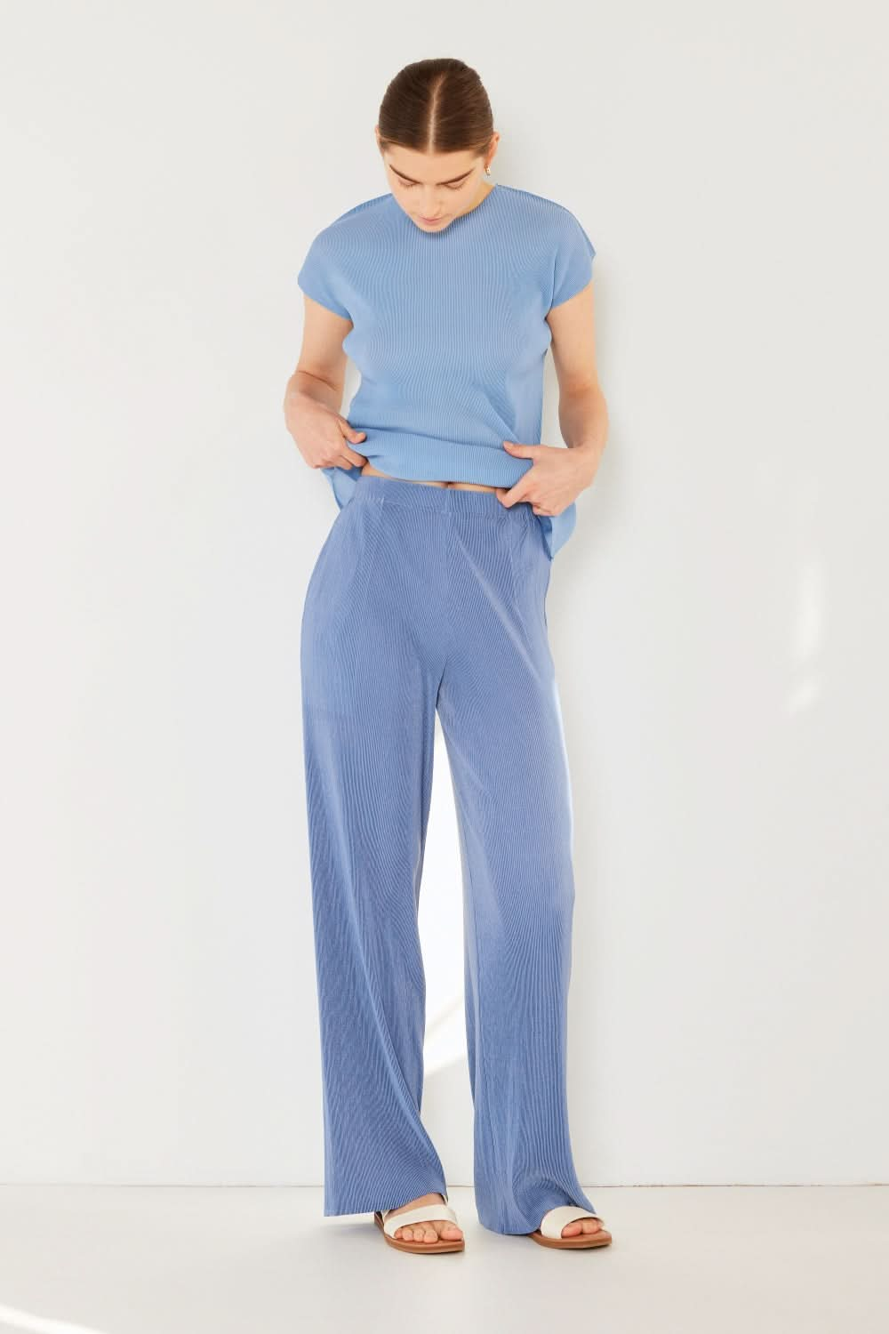 Ribbed Pleated Wide-Leg Trousers with Elastic Waist