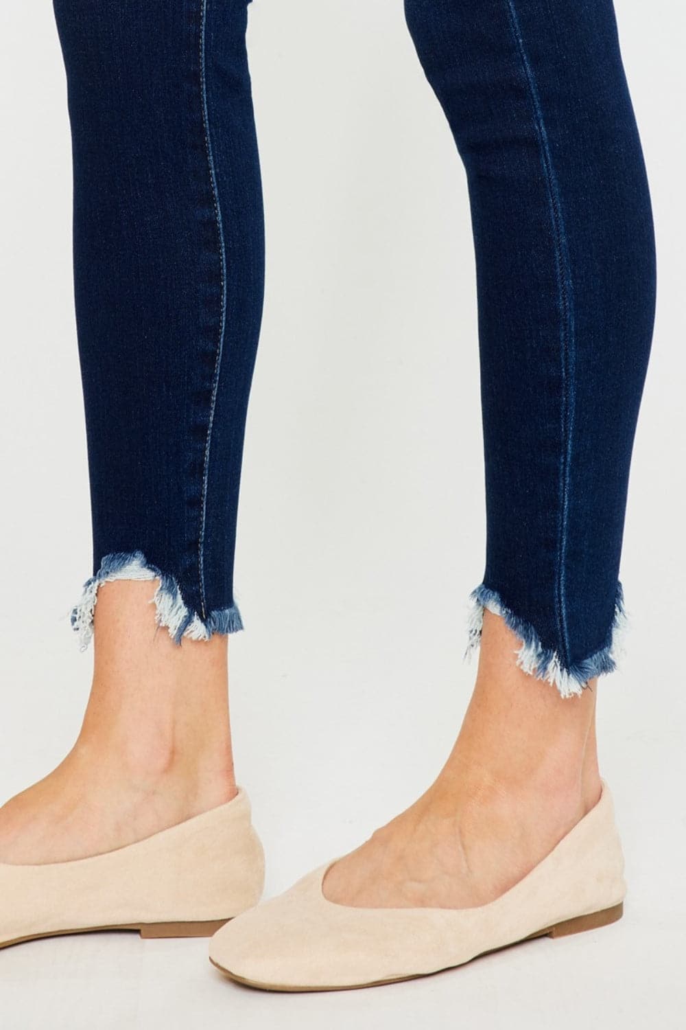 Frayed hem high rise ankle skinny jeans by Kancan