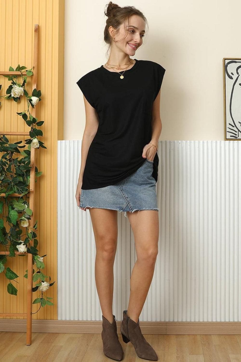 Ninexis Round Neck Cap Sleeve T-Shirt.