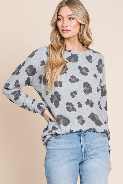 Leopard print oversized t-shirt for a bold look