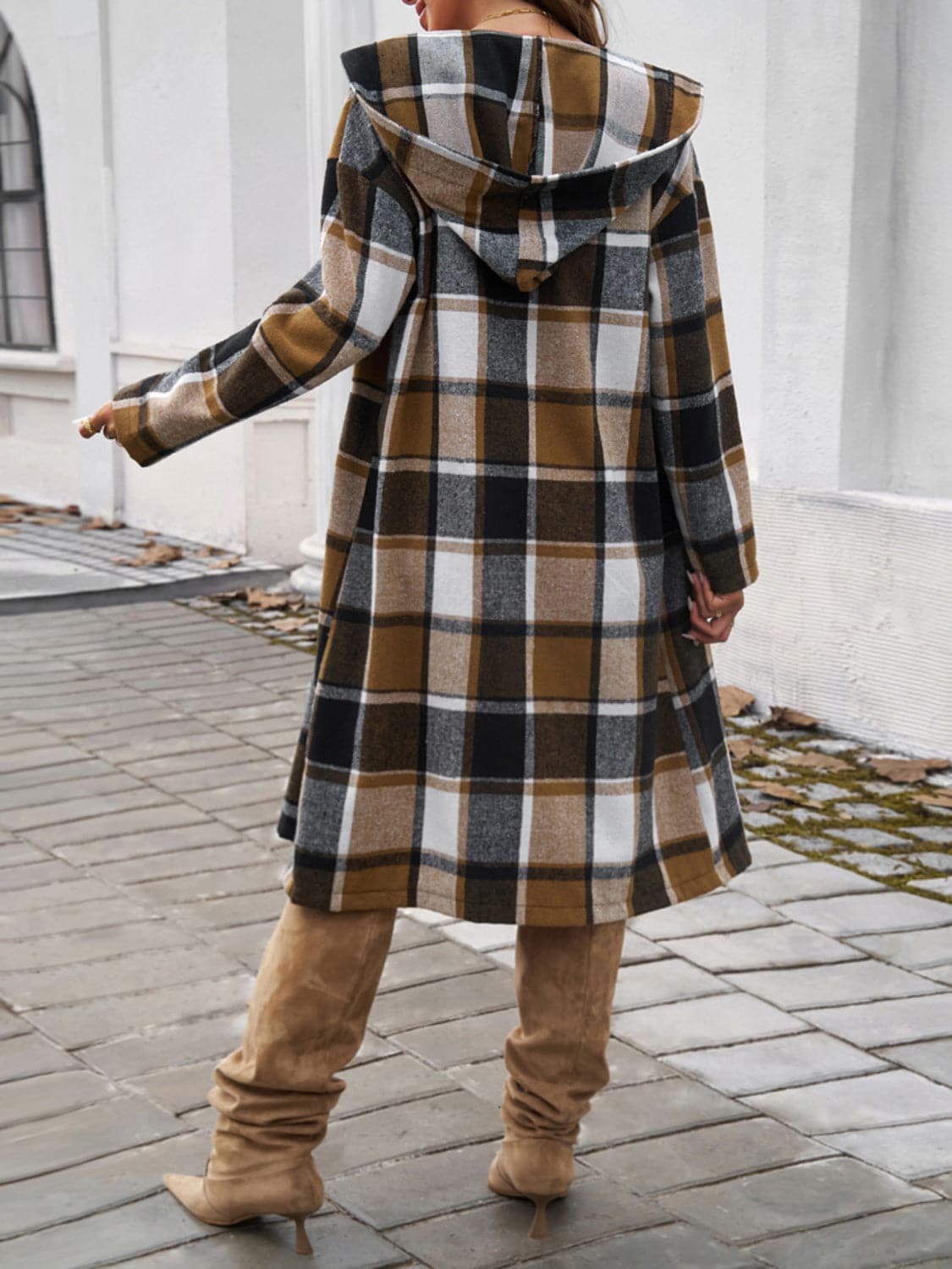 Chic plaid hooded coat with pockets