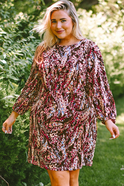 Chic Floral Print Plus Size Mini Dress in Fiery Red