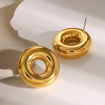 Elegant 18K gold-plated round stainless steel earrings