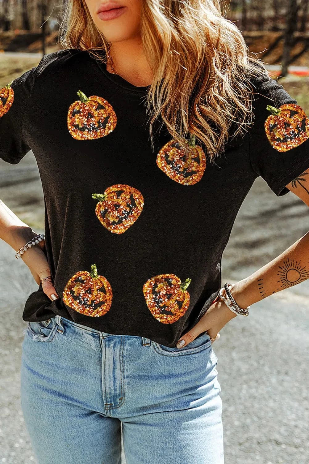 Sequin Pumpkin Round Neck Short Sleeve T-ShirtSequin Pumpkin Round Neck Short Sleeve T-Shirt

Elevate your casual wardrobe with the charming Sequin Pumpkin Round Neck Short Sleeve T-Shirt. This unique tee combinLove Salve Sequin Pumpkin Round Neck Short SleeveT-Shirts