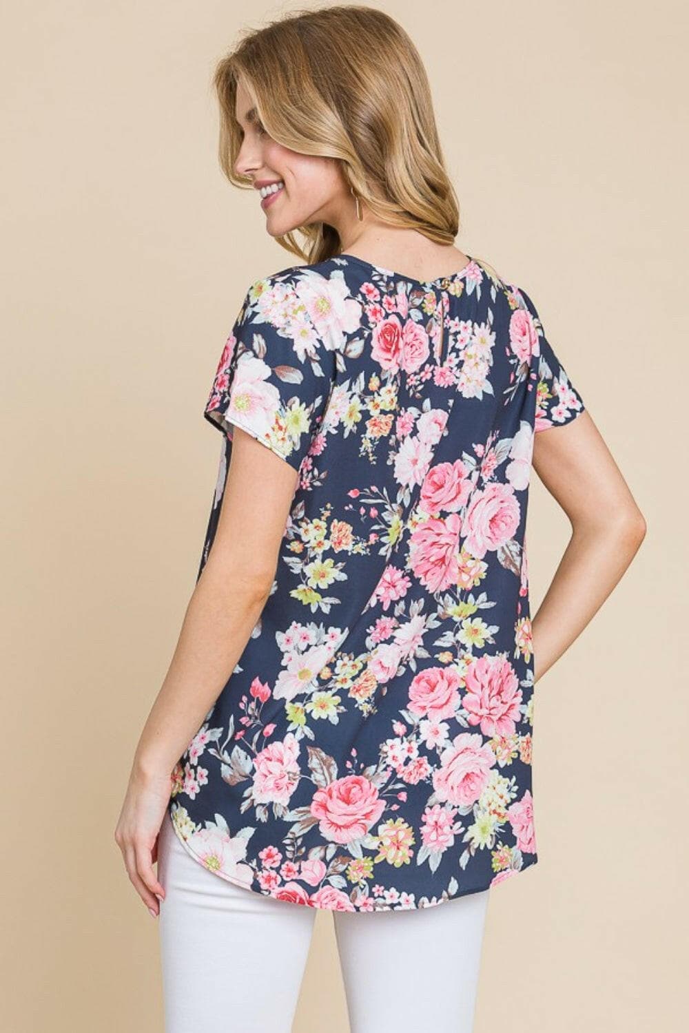 BOMBOM Floral Round Neck Short Sleeve T-Shirt.