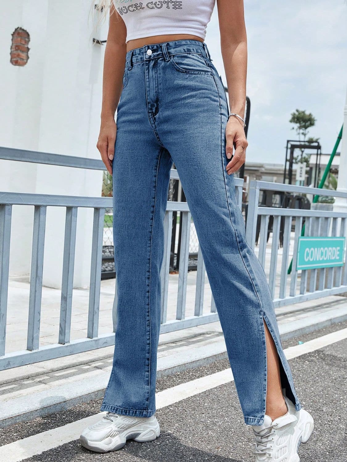 Slit High Waist Jeans with Pockets.