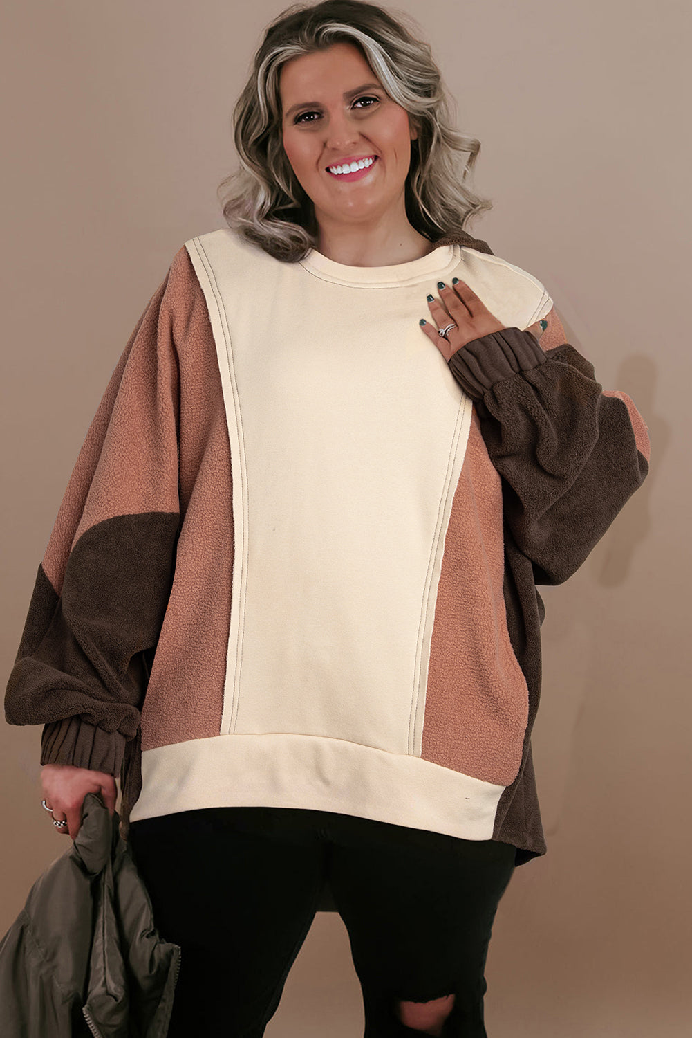 Chic colorblock plus size hoodie with exposed seams