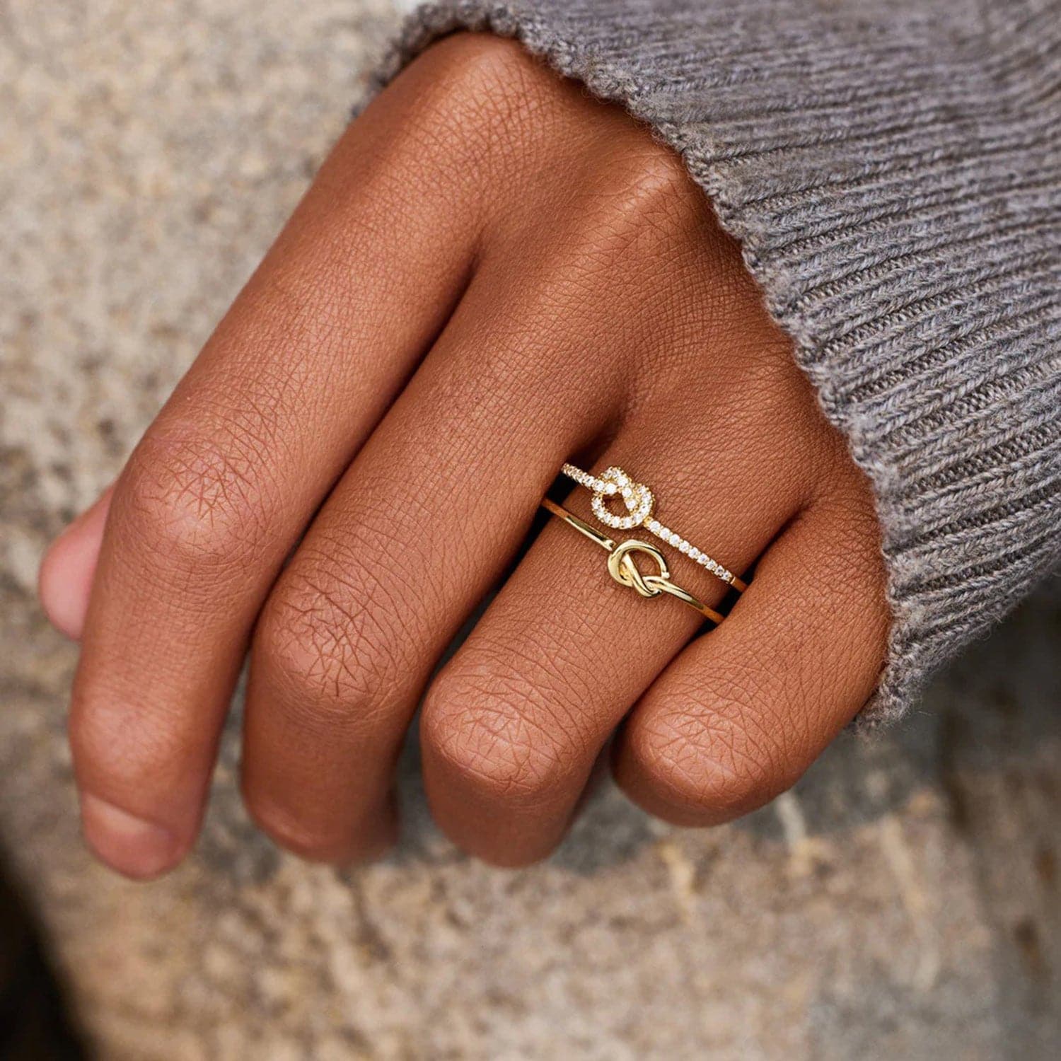 925 Sterling Silver Double-Layered Knot Ring.