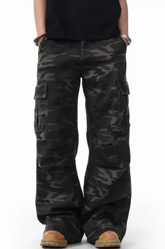 Men' s Relaxed Fit Camo Cargo Pants Simply Love