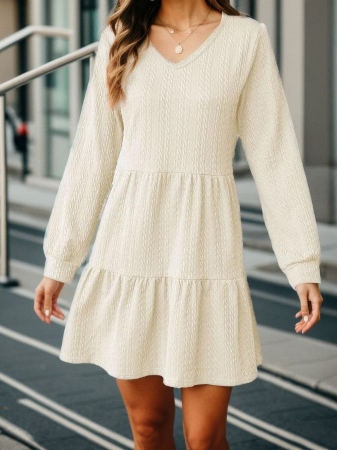 Chic v-neck long sleeve dress