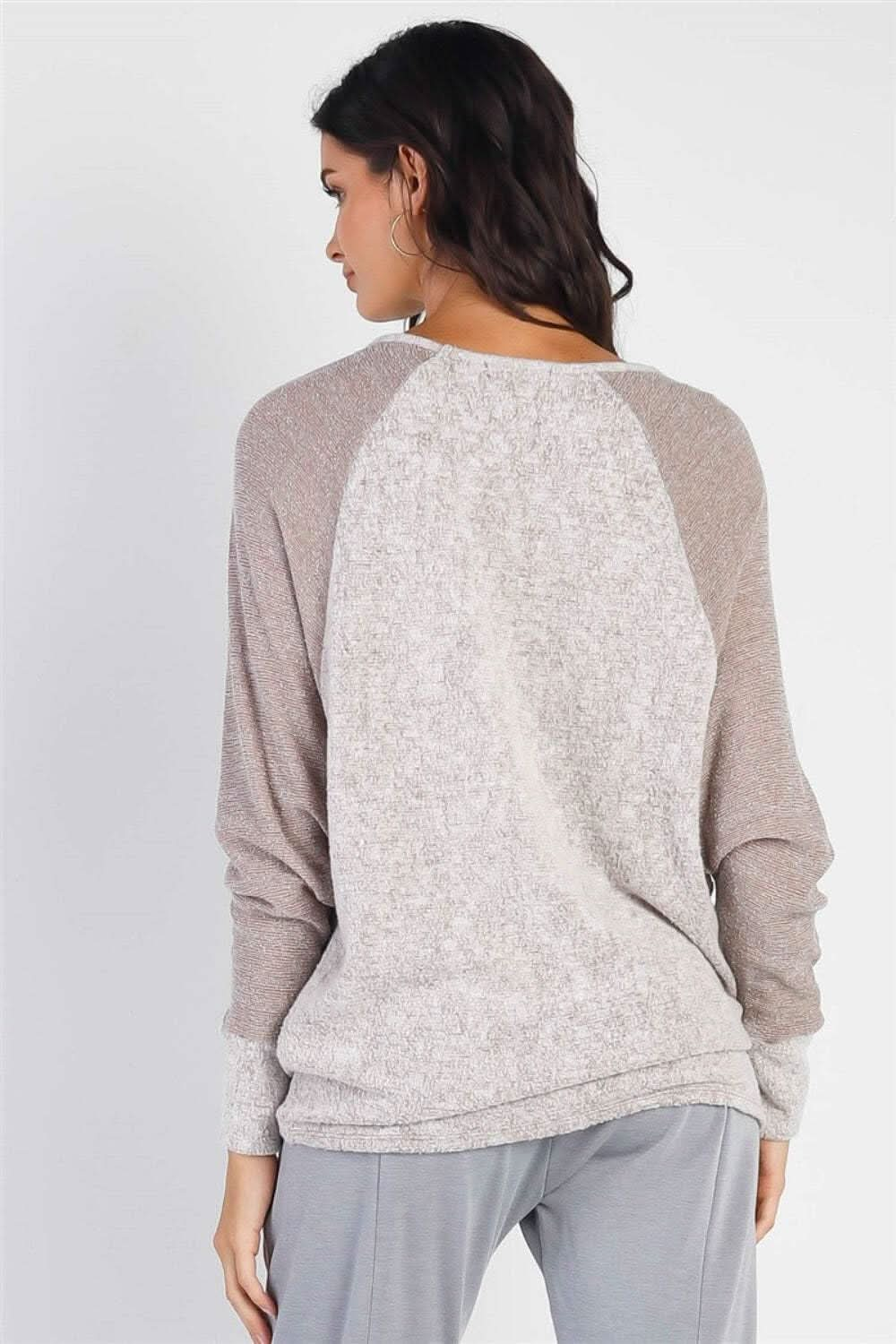 Chic contrast long sleeve top in heather grey