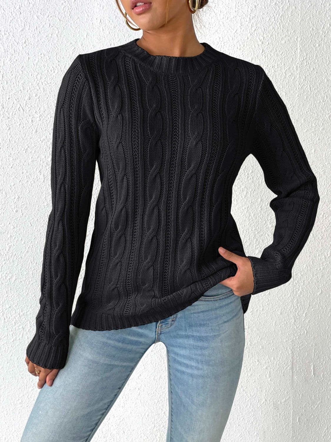 Cozy cable-knit sweater with round neckline