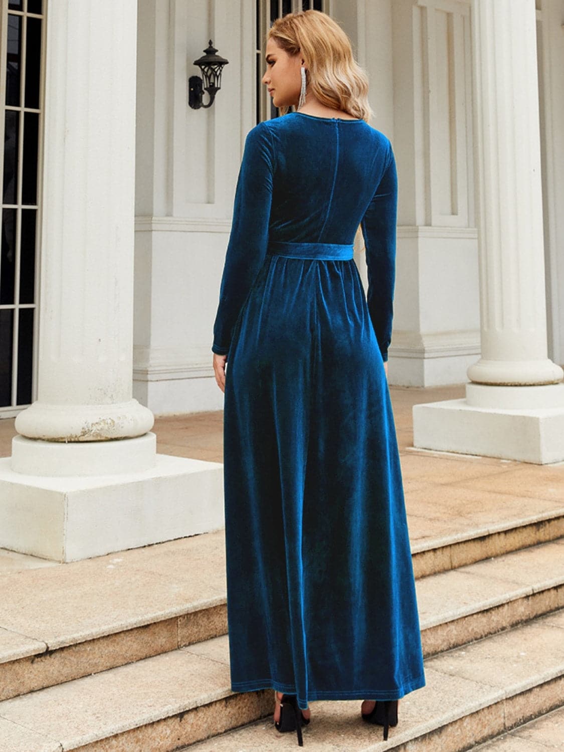 Tie Front Round Neck Long Sleeve Maxi Dress.