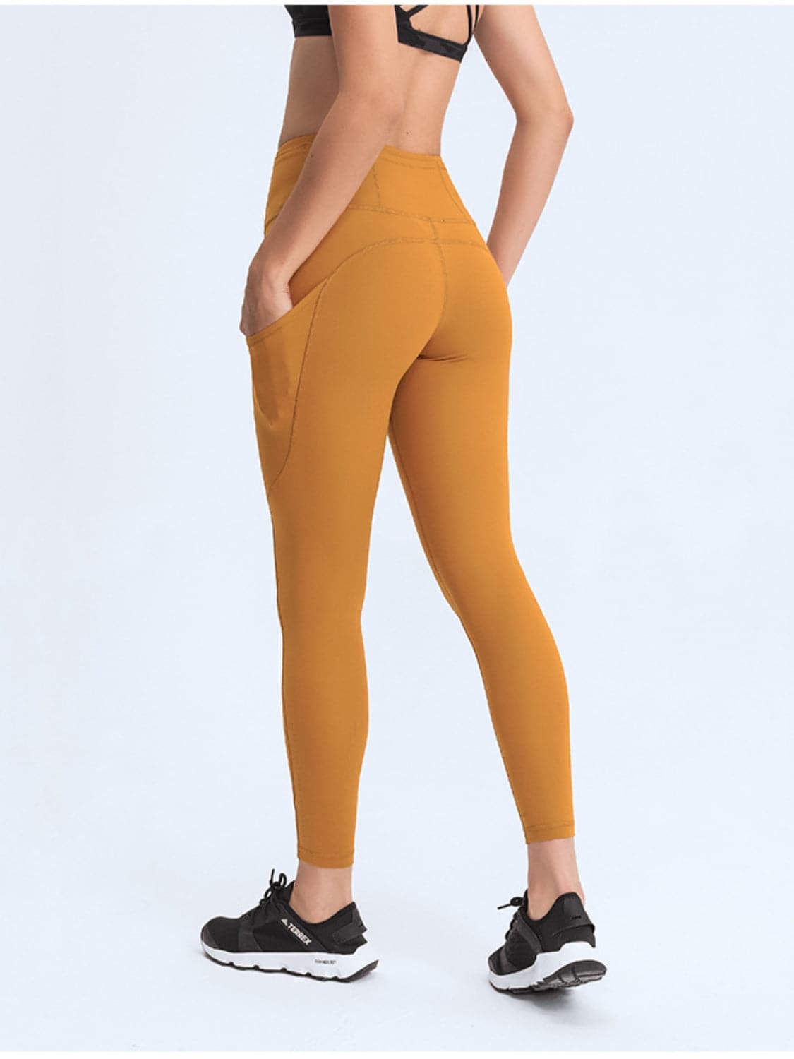 Wide Waistband Leggings with Pockets.