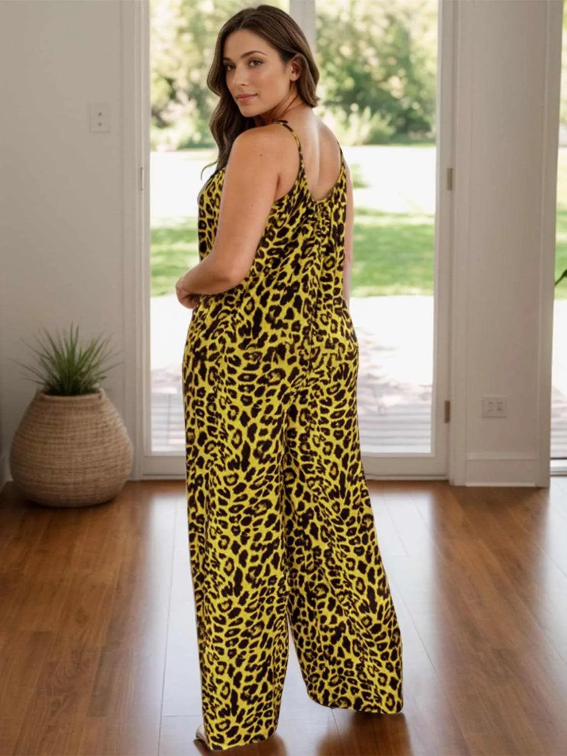 Chic leopard print jumpsuit - Love Salve 