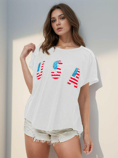 USA round neck short sleeve t-shirt with flag design for casual style.