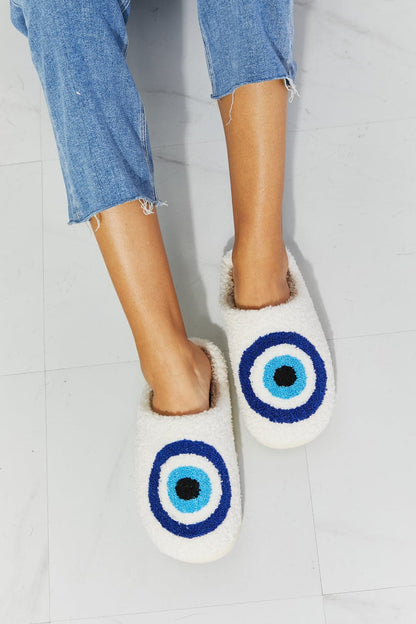 MMShoes Eye Plush Slipper.