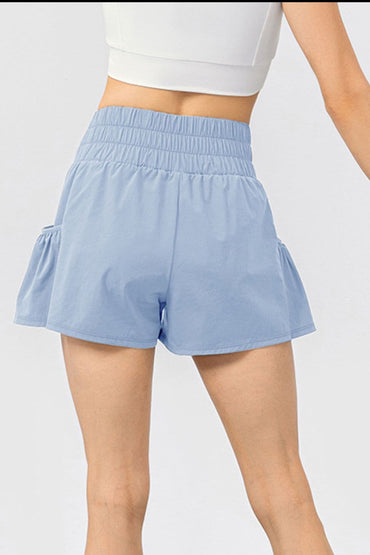 Elastic Waist Pocketed Active Shorts.