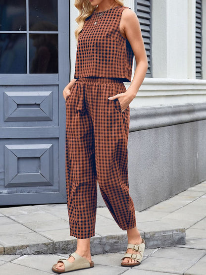 Chic Lovelet Plaid Sleeveless Top and Pants Ensemble