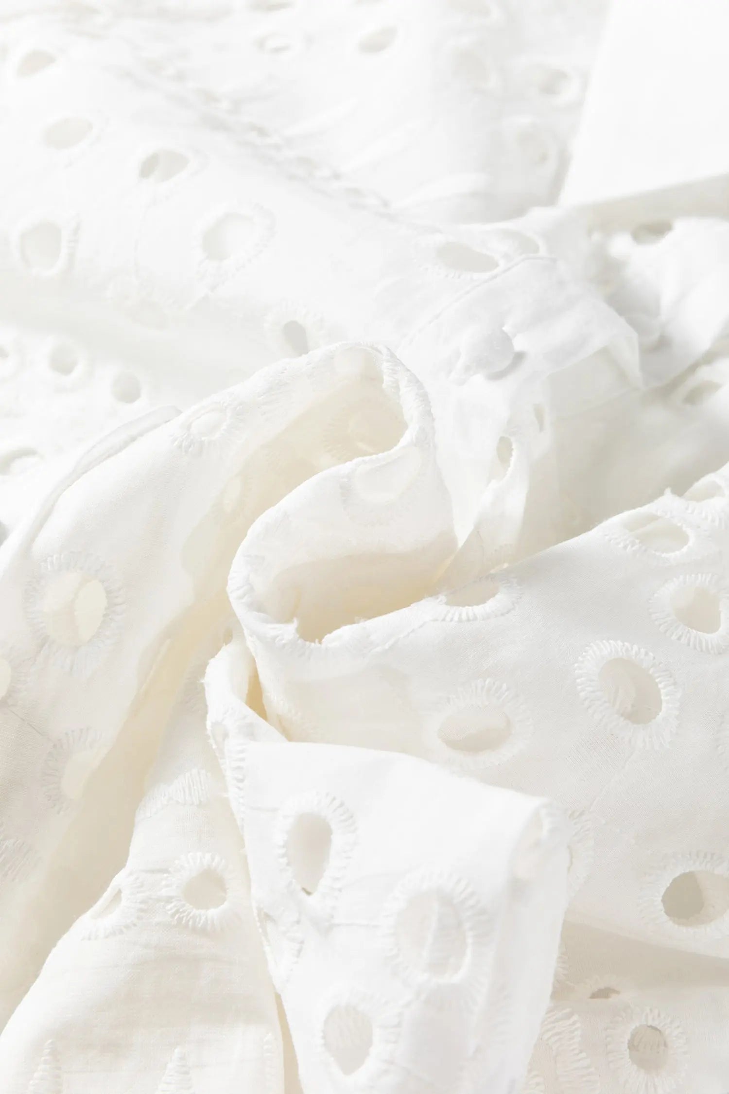 White Eyelet Embroidered Puff Sleeve Cropped Shirt For Women Dear-Lover Dropshipping