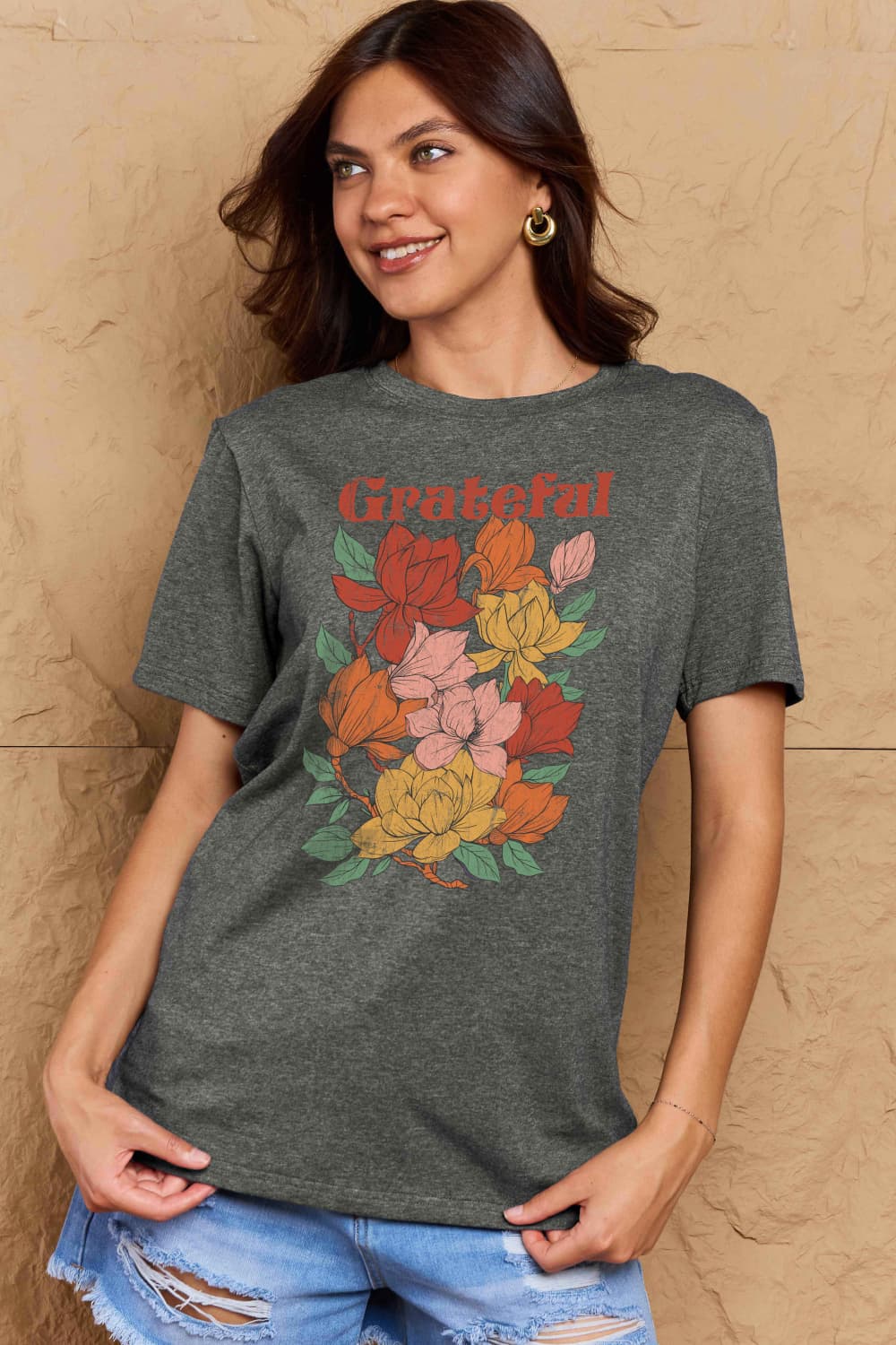 Simply Love: Grateful Flower Tee