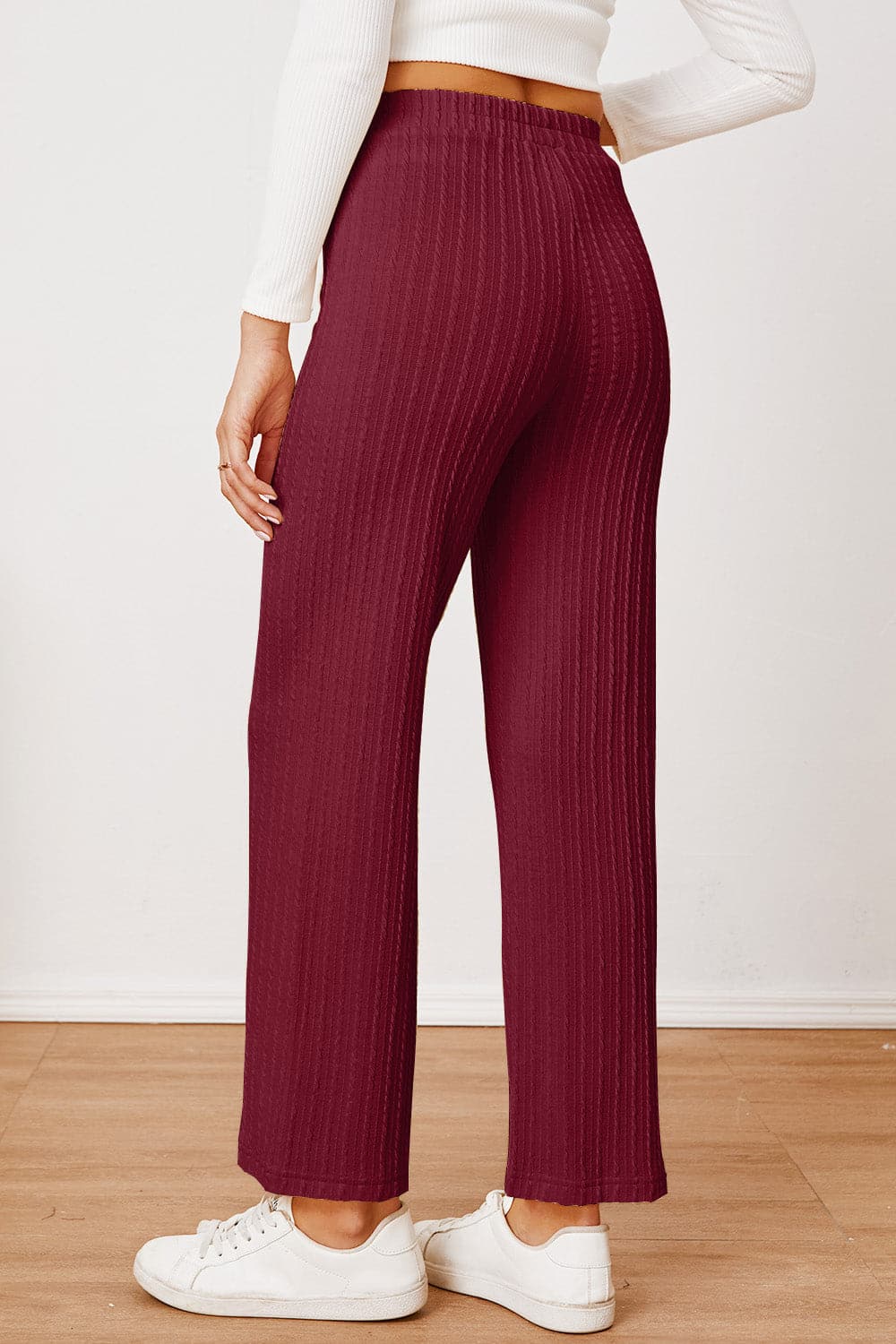 Textured Elastic Waist Straight Pants.