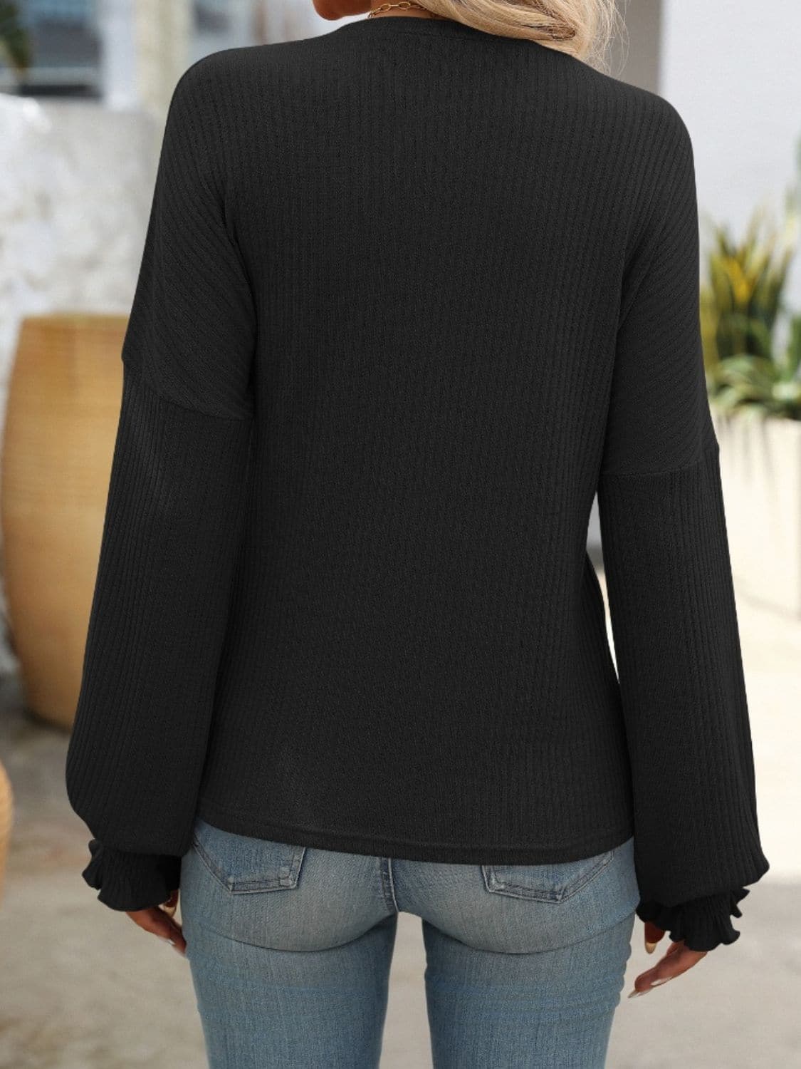 Ribbed Round Neck Long Sleeve T-Shirt.