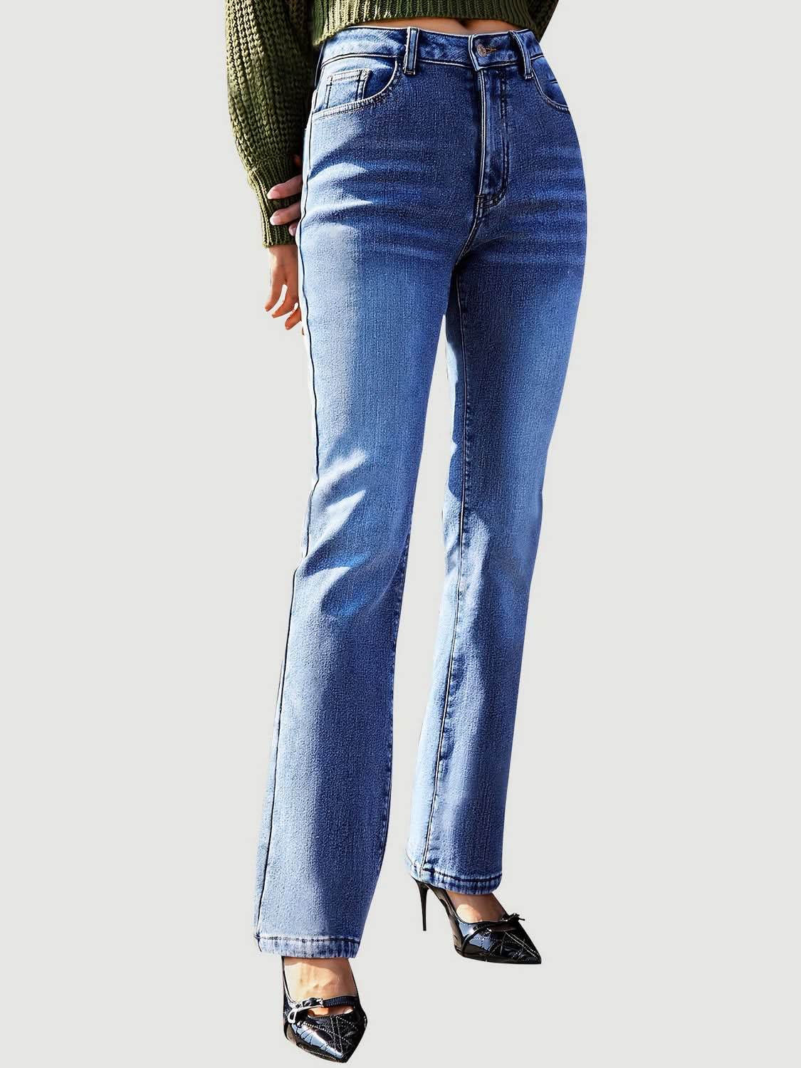 Versatile pocketed straight leg jeans for every occasion