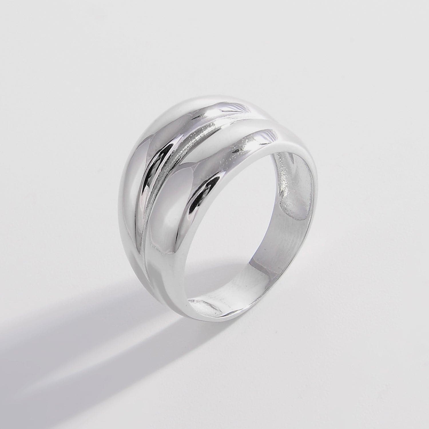 925 Sterling Silver Bulging Ring.