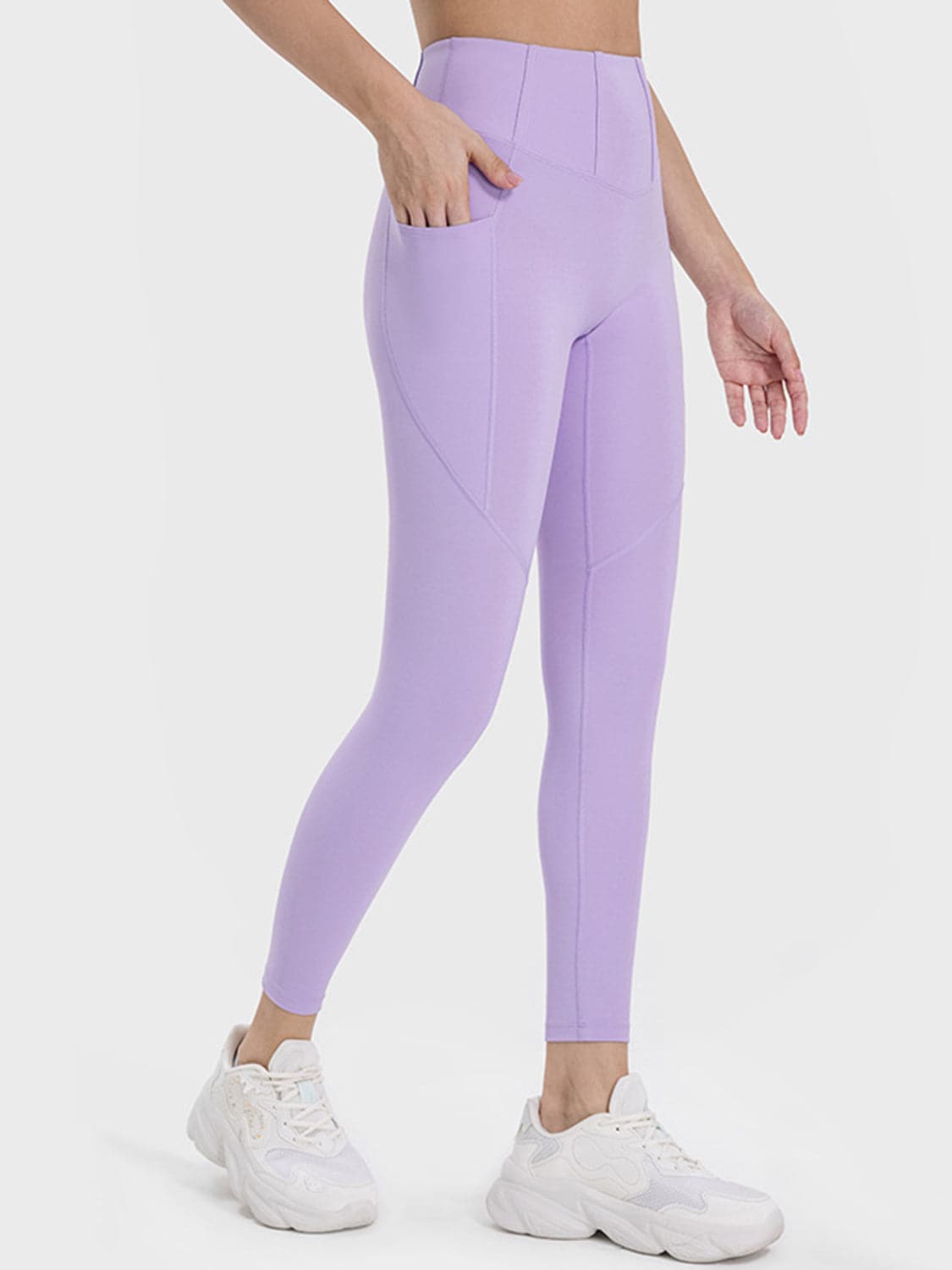 Pocketed High Waist Active Leggings.