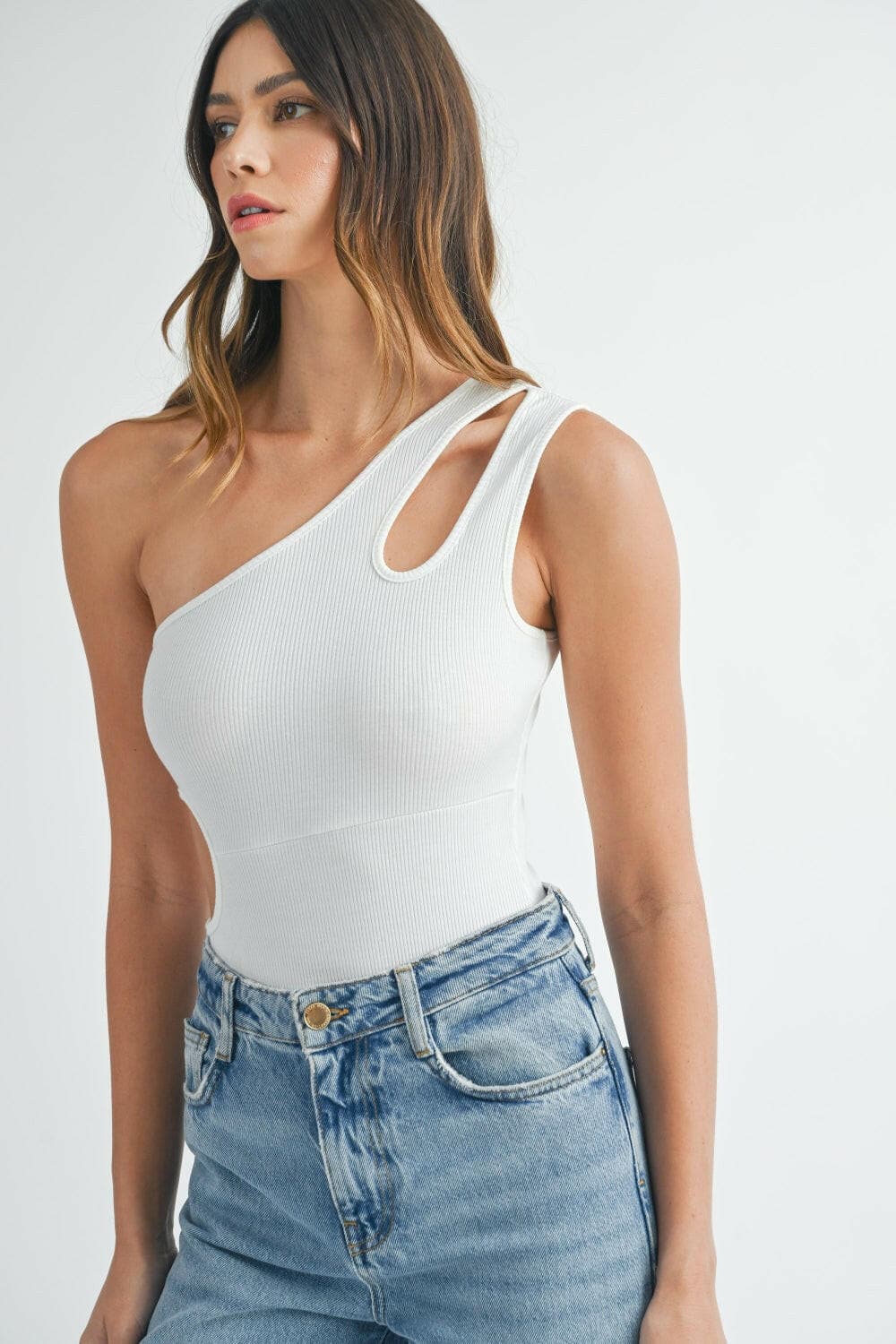 MABLE One Shoulder Ribbed Cutout Detail BodysuitDiscover Modern Elegance with the MABLE One Shoulder Ribbed Cutout Detail Bodysuit
 The MABLE One Shoulder Ribbed Cutout Detail Bodysuit is a striking statement piecLove Salve Shoulder Ribbed Cutout Detail Bodysuitjust arrived