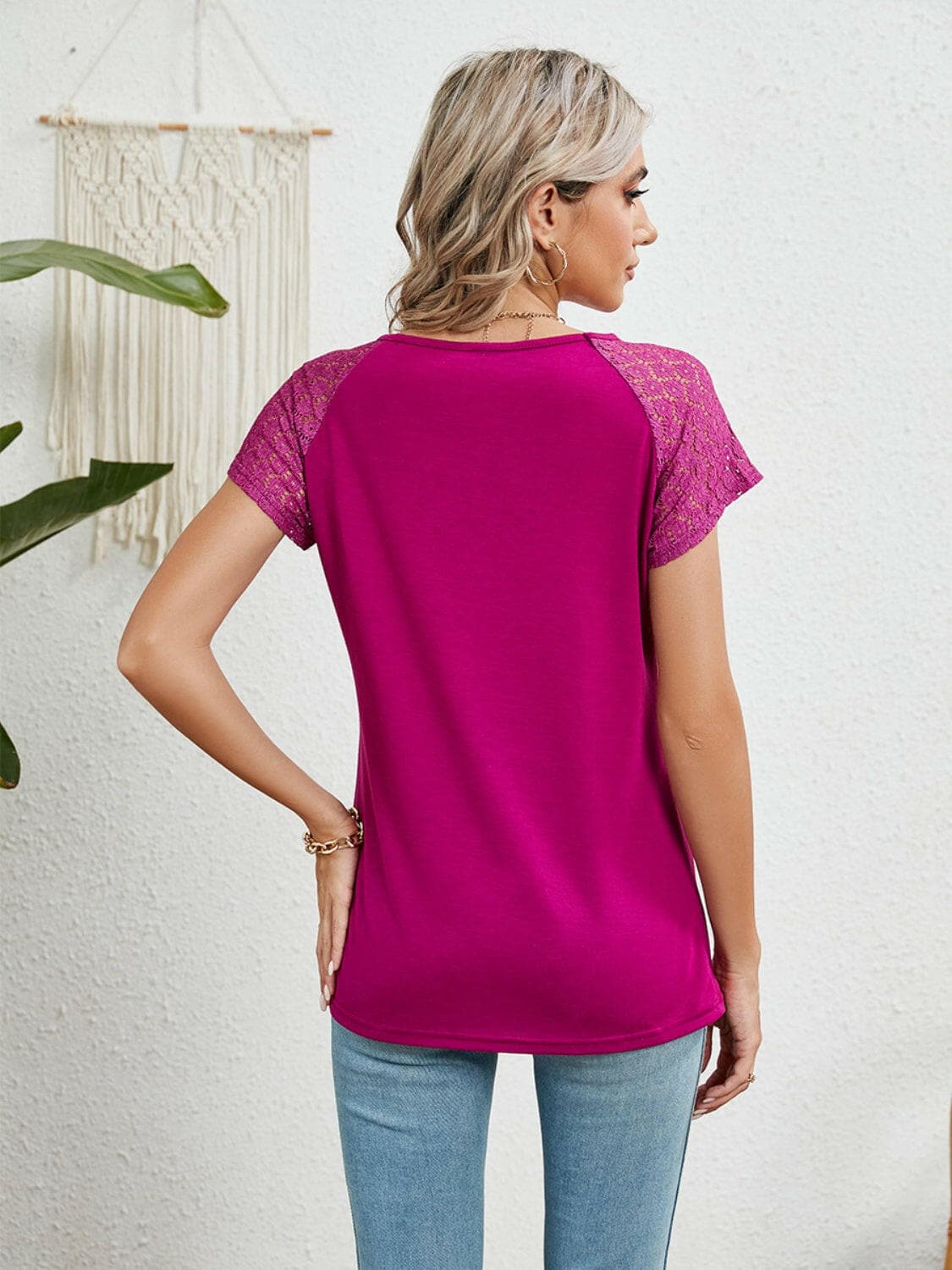 Lace Detail Round Neck Short Sleeve T-Shirt.