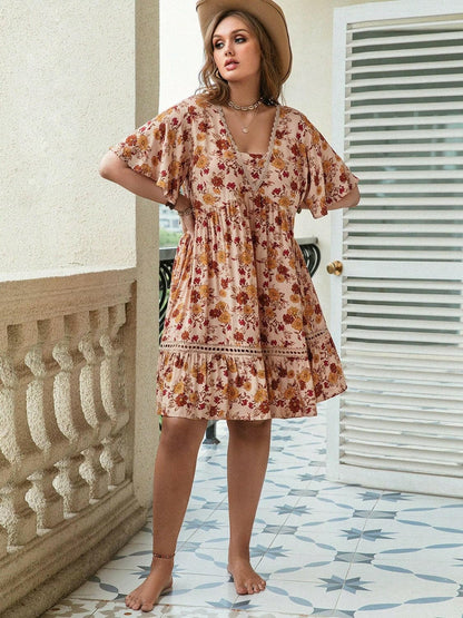 Plus Size Floral Crochet Flutter Sleeve DressPlus Size Floral Crochet Flutter Sleeve Dress
 Elevate your wardrobe with our Plus Size Floral Crochet Flutter Sleeve Dress!
 
 
Chic Design: Embrace a basic style wLove Salve Size Floral Crochet Flutter Sleeve Dressplus