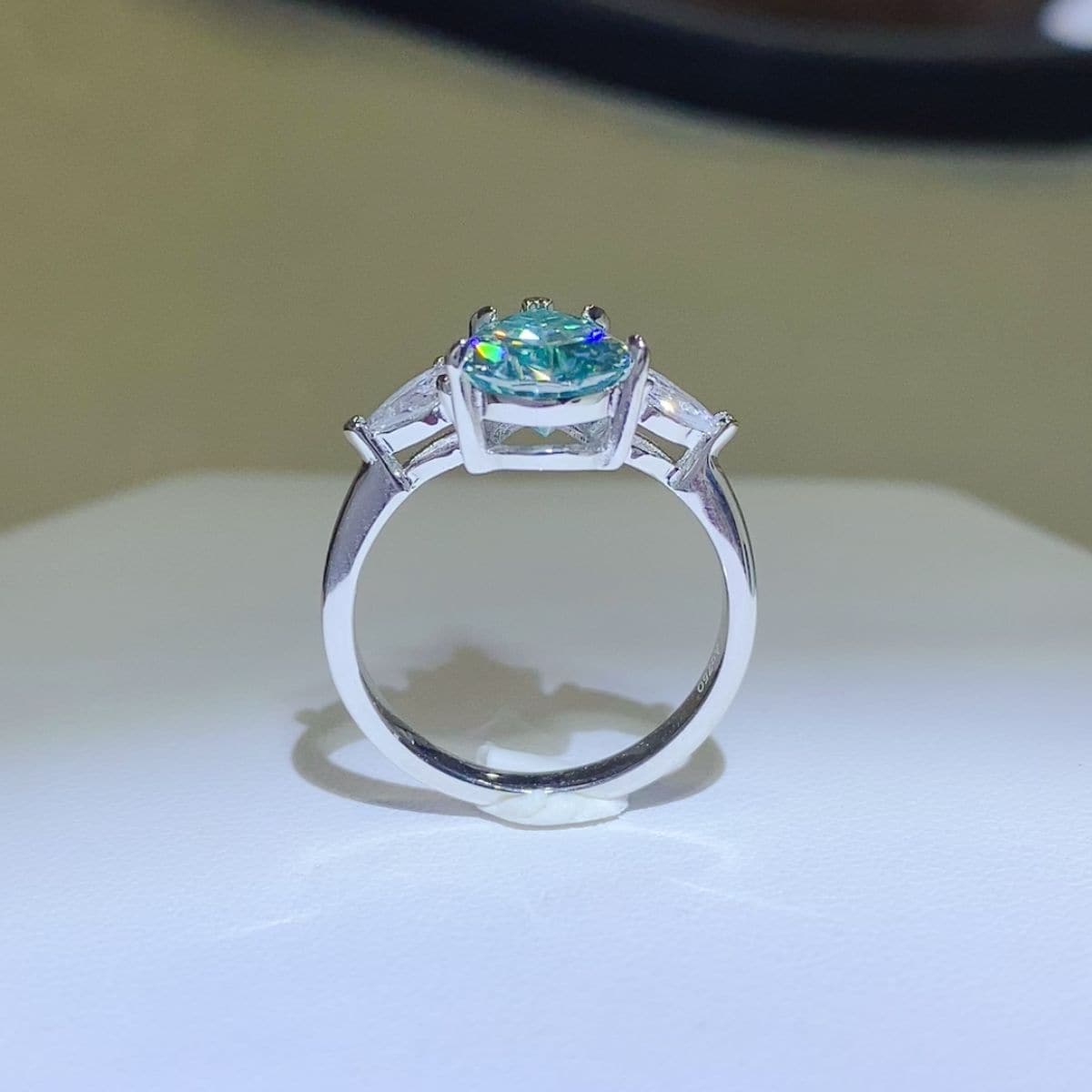 2 Carat 925 Sterling Silver Moissanite Ring.