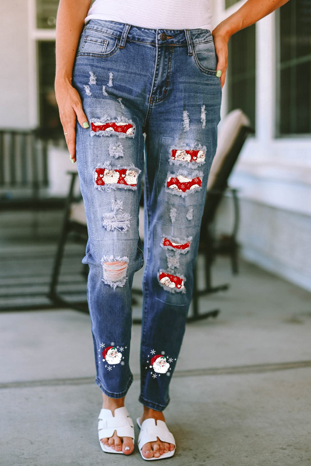 Santa Graphic Distressed Jeans with Pockets.