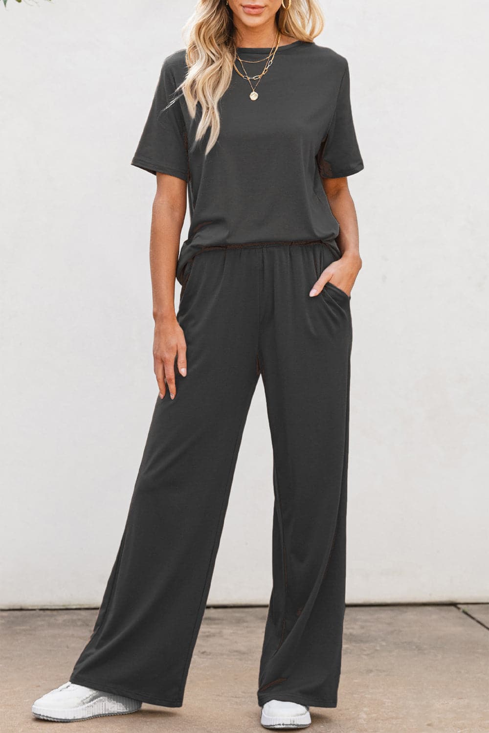 Round Neck Short Sleeve Top and Pants Set.