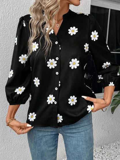 Daisy Notched Three-Quarter Sleeve Shirt.