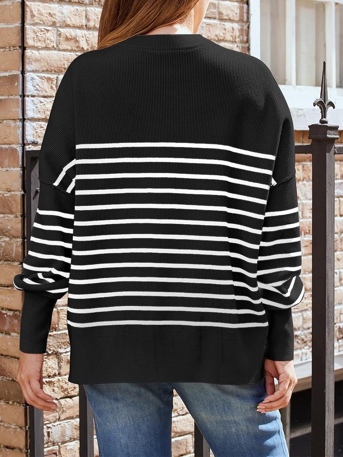 Striped Round Neck Long Sleeve Sweatshirt.