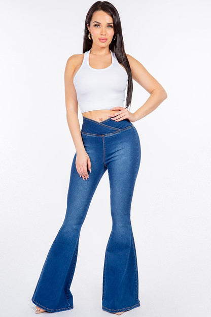 Chic and comfortable high waist pull-on flare jeans