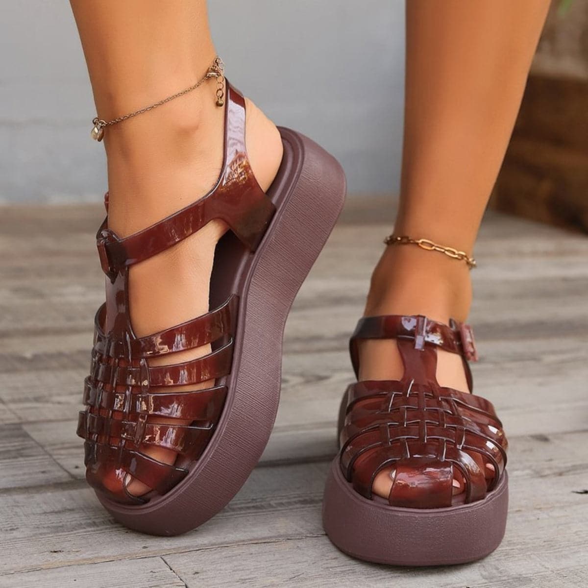 Woven plastic comfort sandals