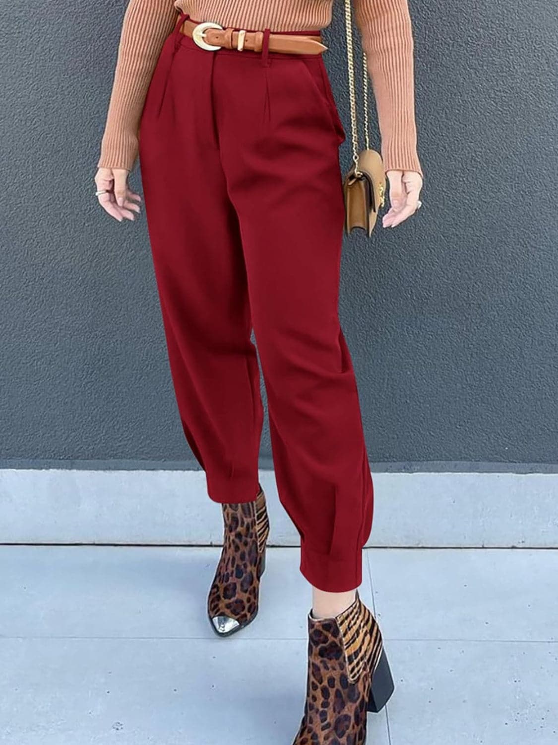 High Waist Cropped Pants.