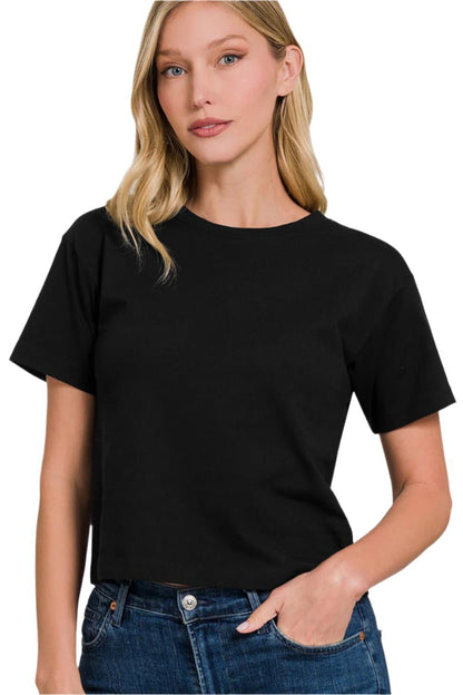 Zenana Round Neck Short Sleeve Cropped T-Shirt.