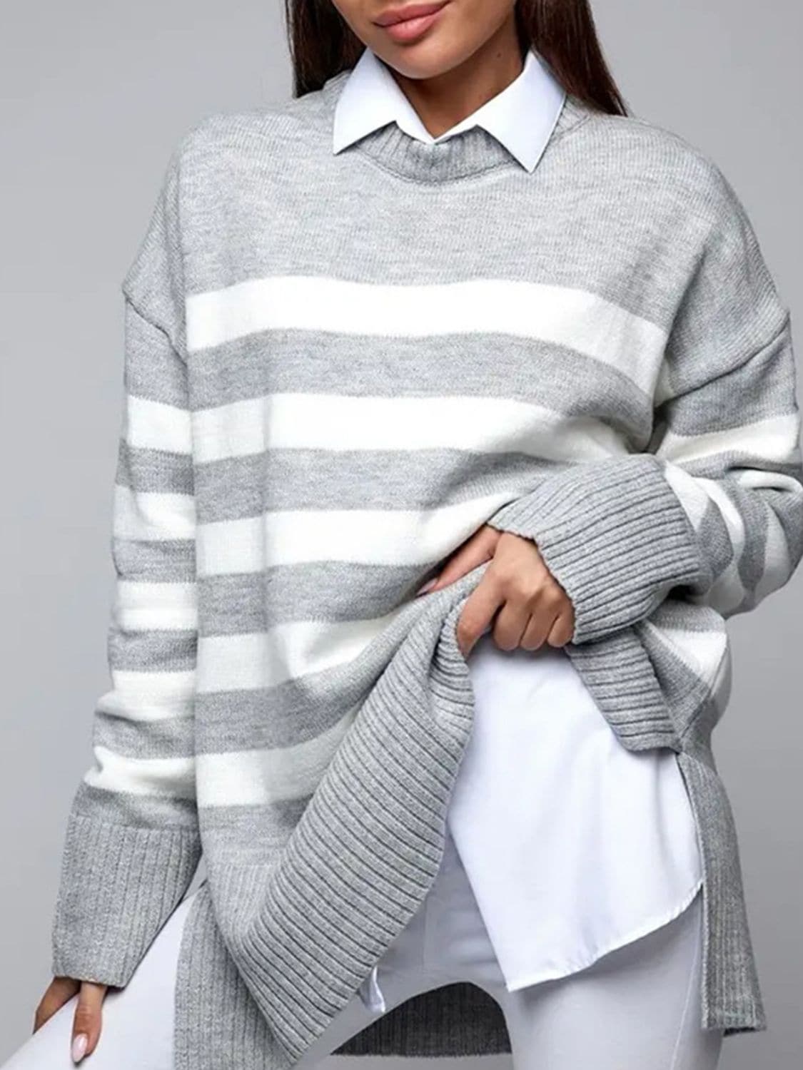 Chic slit striped sweater with round neckline