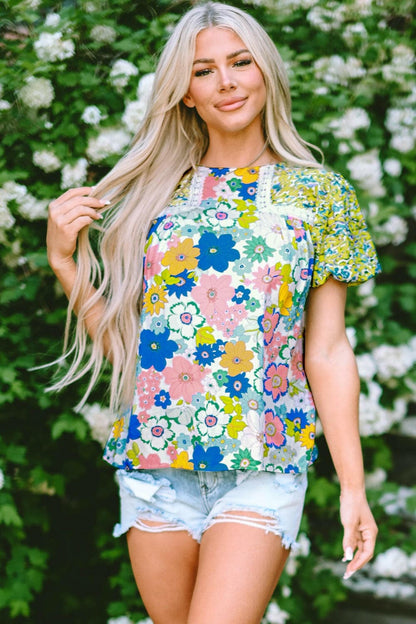 Printed Round Neck Puff Sleeve Blouse.